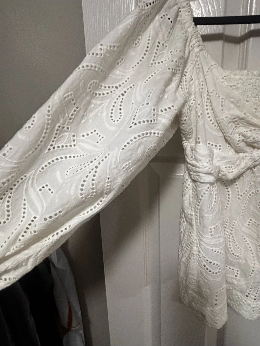 Banana Republic Ivory Eyelet Tie-Front Peasant Blouse